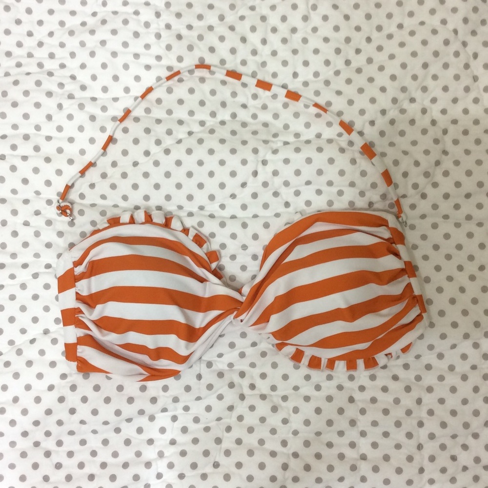 CUPSHE ruffle bandeau top with strap (L)